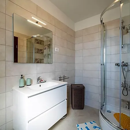 In Sveti Lovrec With Private Pool Beaches מלון 3*